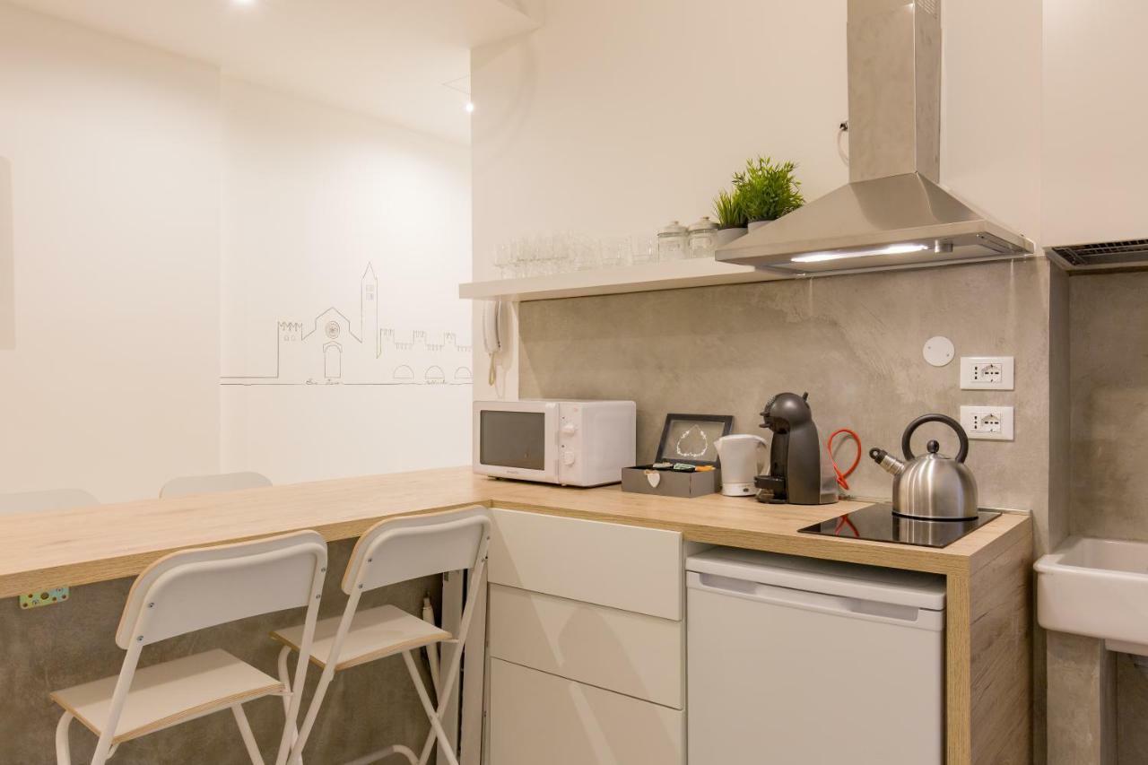 Residenza Le Mura เวโรนา ภายนอก รูปภาพ